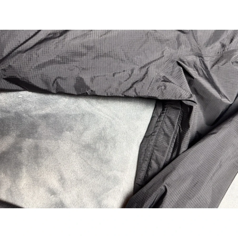 Patagonia Men's Size Small Torrentshell H2NO Black Hooded Rain Jacket Branded